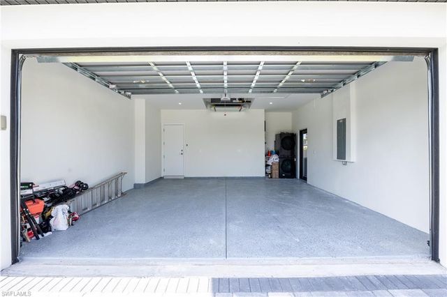 618 Parker AVE, Lehigh Acres, FL 33974