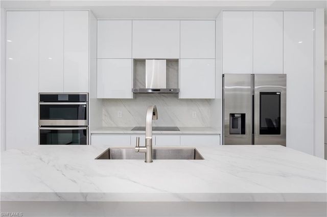 618 Parker AVE, Lehigh Acres, FL 33974