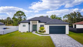 618 Parker AVE, Lehigh Acres, FL 33974