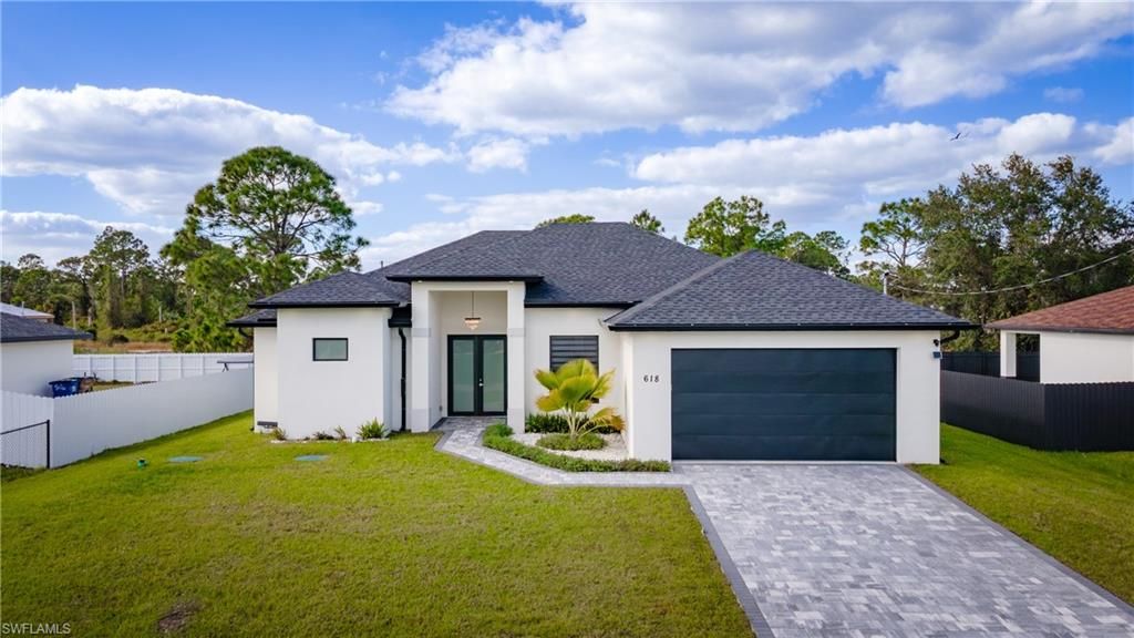 618 Parker AVE, Lehigh Acres, FL 33974