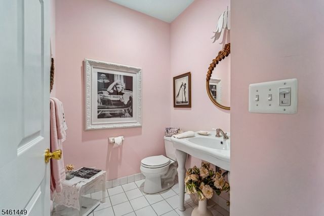 136 Cambridge Dr, Nutley Twp., NJ 07110