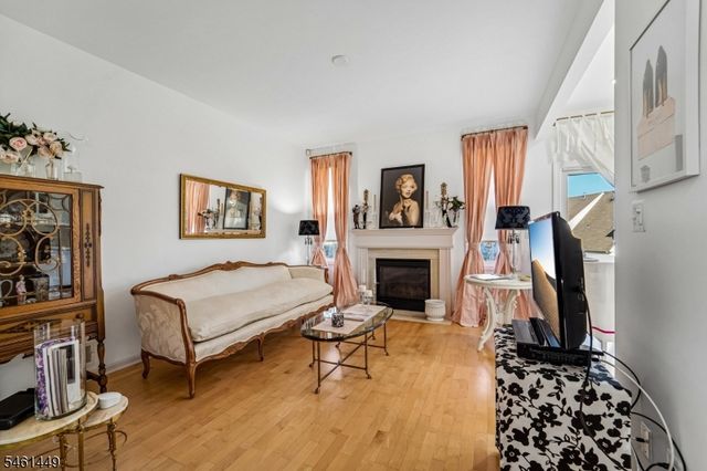 136 Cambridge Dr, Nutley Twp., NJ 07110
