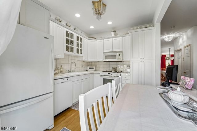 136 Cambridge Dr, Nutley Twp., NJ 07110