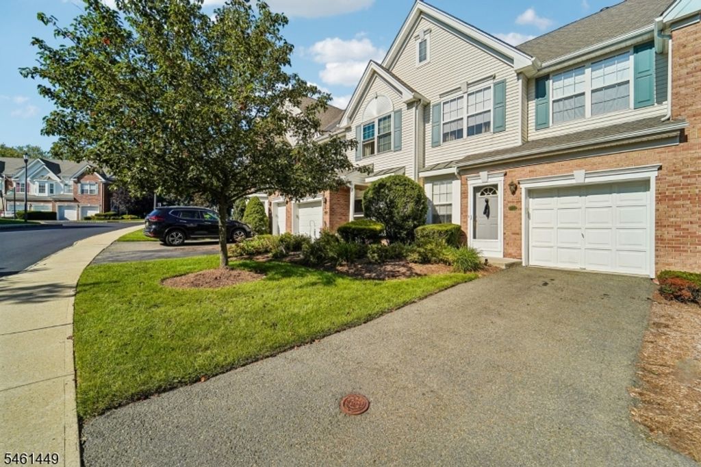 136 Cambridge Dr, Nutley Twp., NJ 07110 — photo 2
