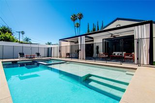 18328 Bessemer, Tarzana, CA 91335