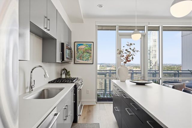 222 West Ave 1808, Austin, TX 78701