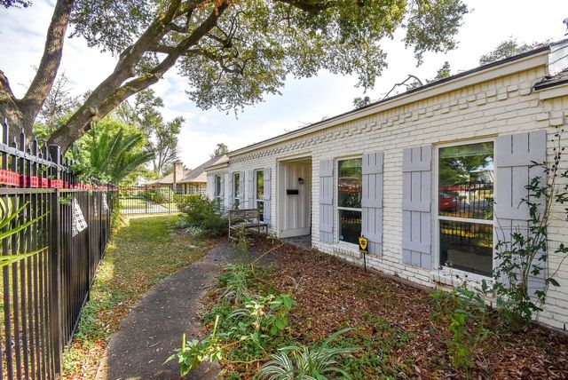 9235 Pecos Street, Houston, TX 77055