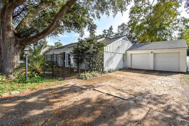 9235 Pecos Street, Houston, TX 77055