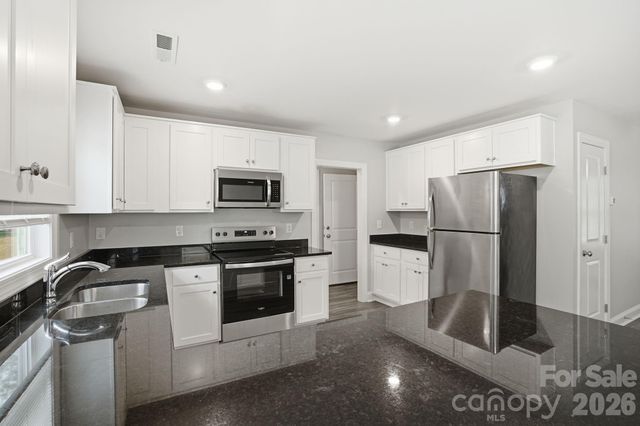 3109 Cochrane Drive, Charlotte, NC 28269