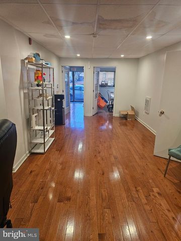 4032 W GIRARD AVE, Philadelphia, PA 19104