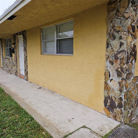 27 SW 8th Ct 27, Hallandale Beach, FL 33009