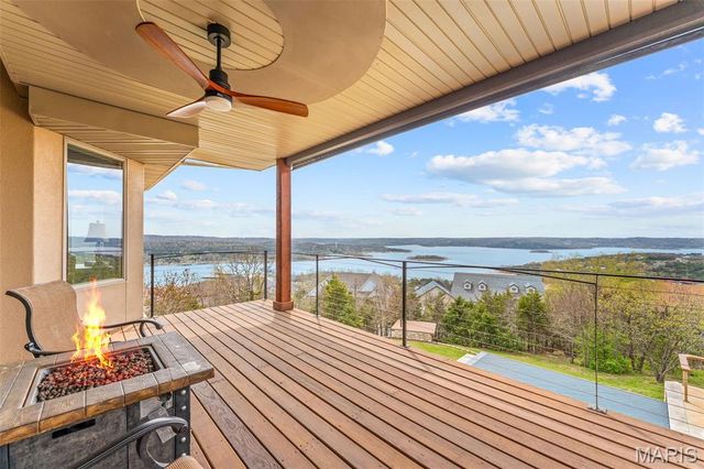 180 Crescent Circle, Hollister, MO 65672