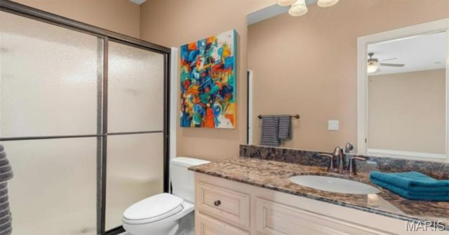 180 Crescent Circle, Hollister, MO 65672