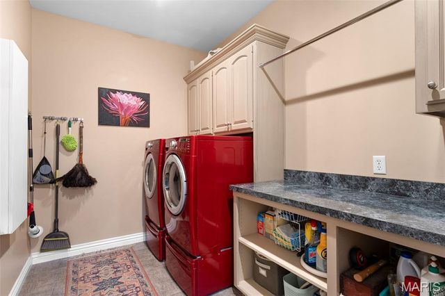 180 Crescent Circle, Hollister, MO 65672