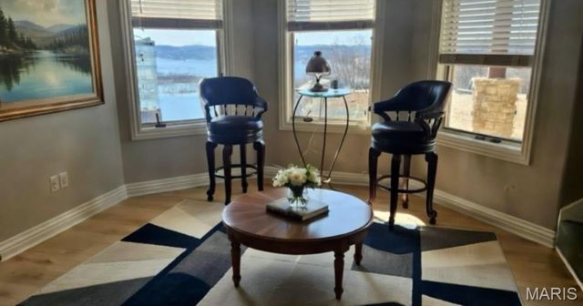 180 Crescent Circle, Hollister, MO 65672