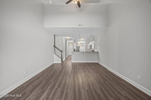 1819 Fox Den Way 5, Greenville, NC 27858