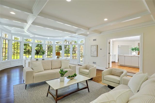 750 Elmgrove Avenue, Providence, RI 02906