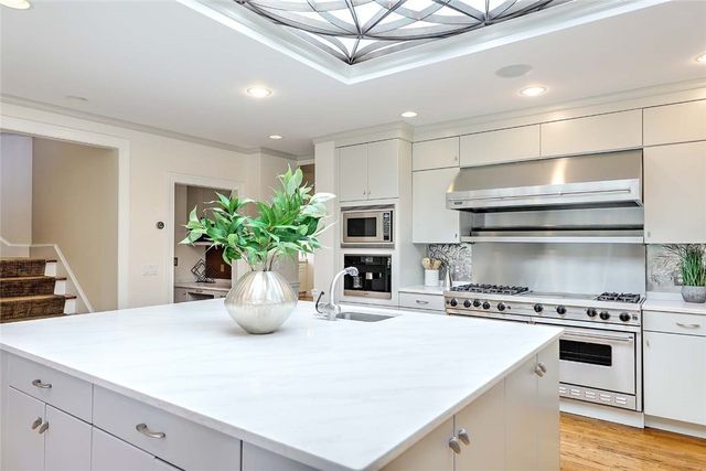 750 Elmgrove Avenue, Providence, RI 02906