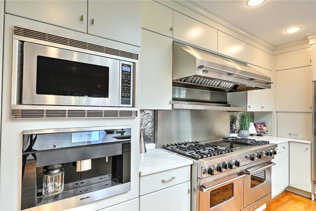 750 Elmgrove Avenue, Providence, RI 02906