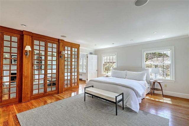 750 Elmgrove Avenue, Providence, RI 02906