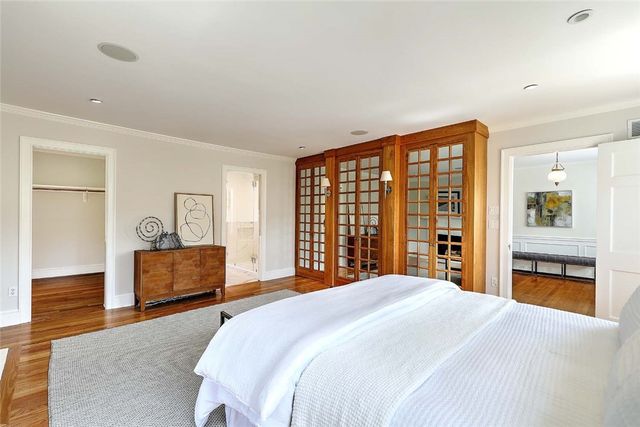 750 Elmgrove Avenue, Providence, RI 02906