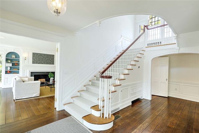 750 Elmgrove Avenue, Providence, RI 02906