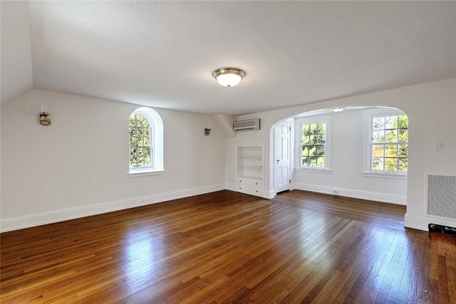 750 Elmgrove Avenue, Providence, RI 02906