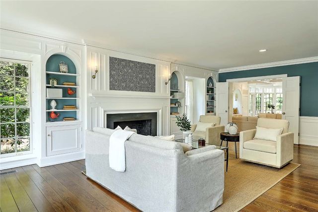 750 Elmgrove Avenue, Providence, RI 02906