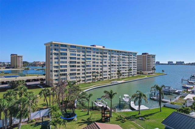 4725 COVE CIRCLE 704, St Petersburg, FL 33708