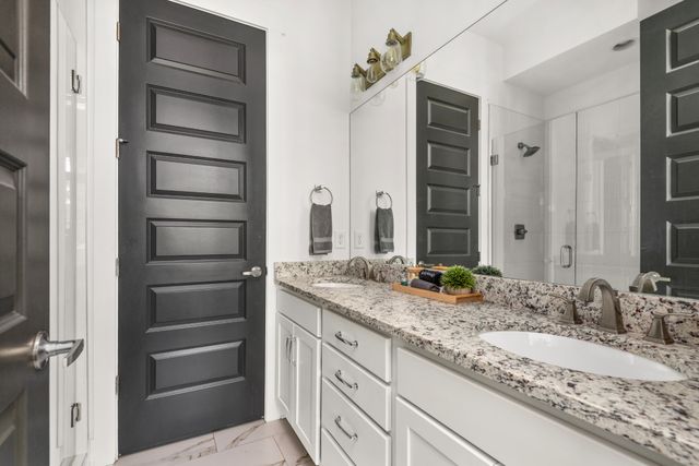 1027 E Trinity Ln Apt 7, Nashville, TN 37216