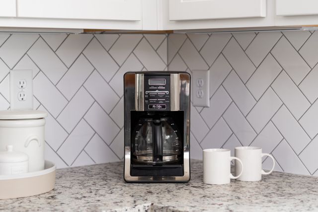 1027 E Trinity Ln Apt 7, Nashville, TN 37216