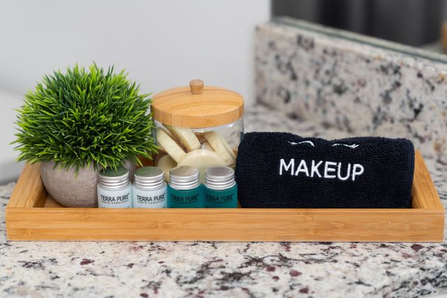 1027 E Trinity Ln Apt 7, Nashville, TN 37216