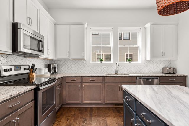 1027 E Trinity Ln Apt 7, Nashville, TN 37216