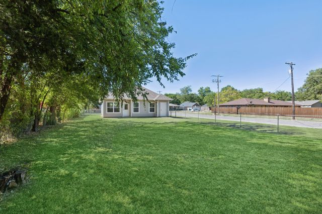 731 W Bond Street, Denison, TX 75020