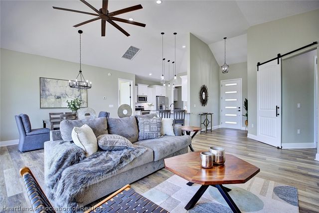 4456 Toussaint Drive, Avon Park, FL 33825