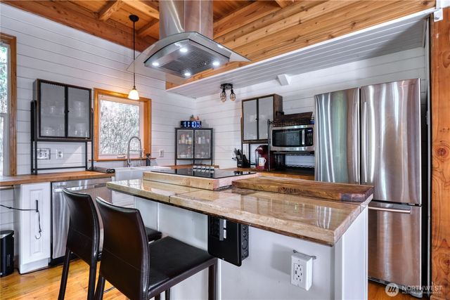 731 Claire Lane, Point Roberts, WA 98281