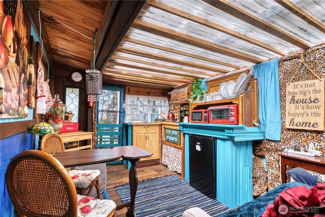 731 Claire Lane, Point Roberts, WA 98281