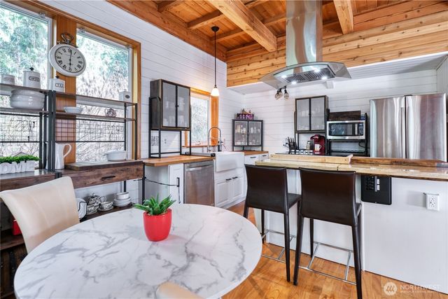 731 Claire Lane, Point Roberts, WA 98281