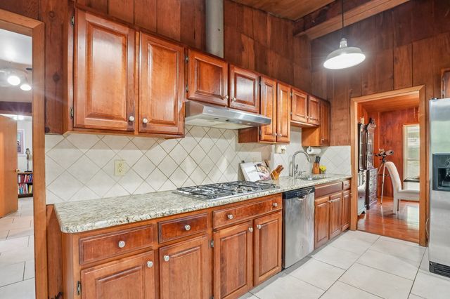 1071 Simms Heights Rd, Kingston Springs, TN 37082