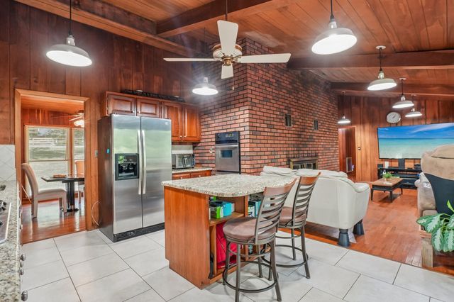 1071 Simms Heights Rd, Kingston Springs, TN 37082
