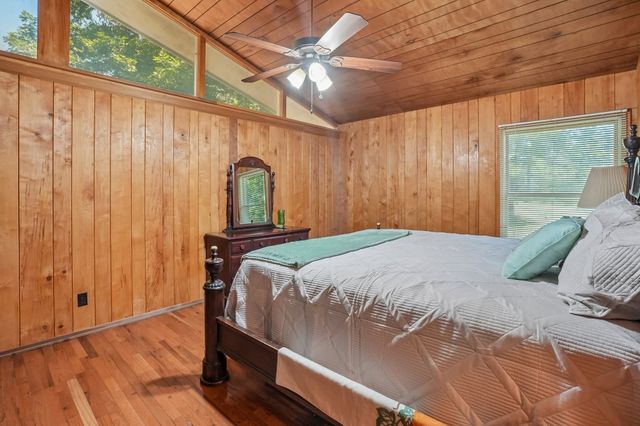 1071 Simms Heights Rd, Kingston Springs, TN 37082