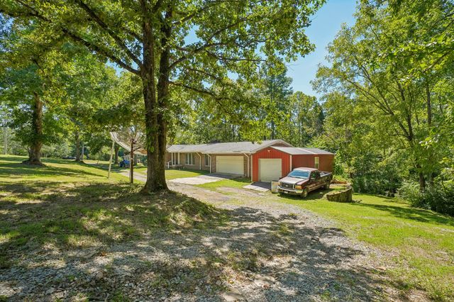 1071 Simms Heights Rd, Kingston Springs, TN 37082