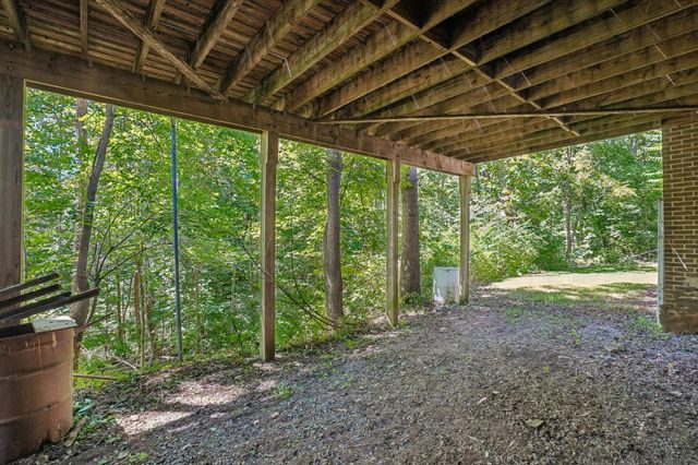1071 Simms Heights Rd, Kingston Springs, TN 37082