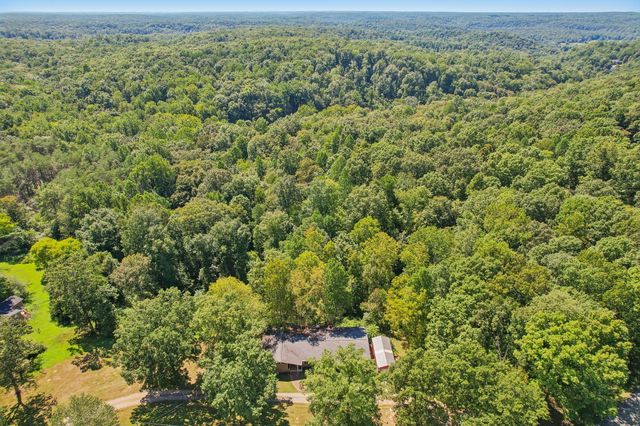 1071 Simms Heights Rd, Kingston Springs, TN 37082