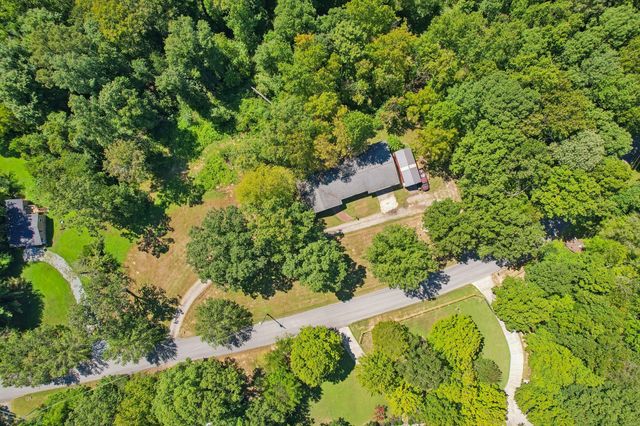 1071 Simms Heights Rd, Kingston Springs, TN 37082