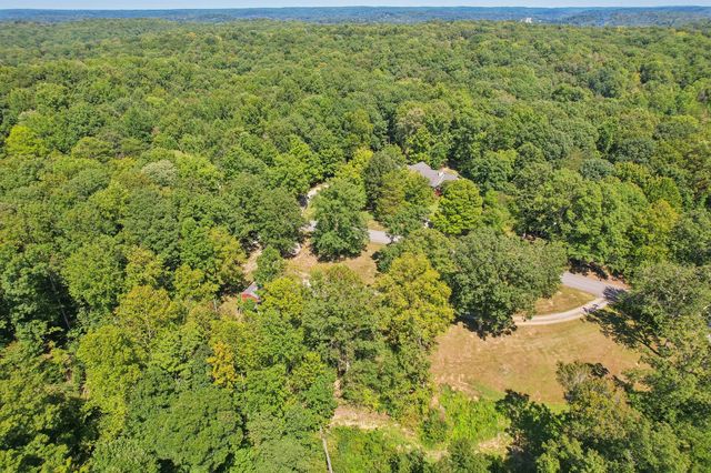 1071 Simms Heights Rd, Kingston Springs, TN 37082