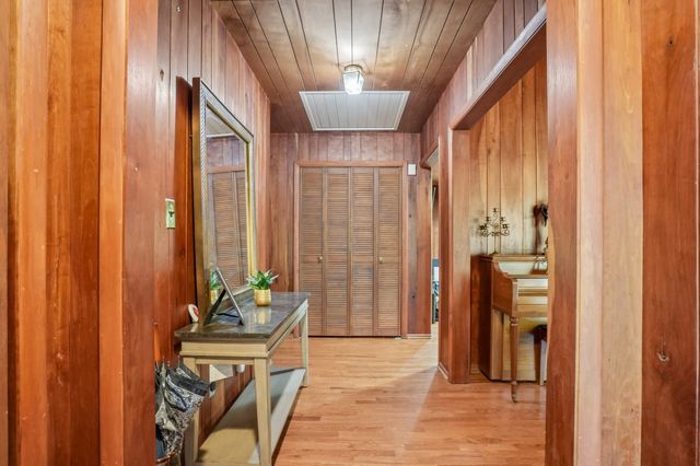 1071 Simms Heights Rd, Kingston Springs, TN 37082