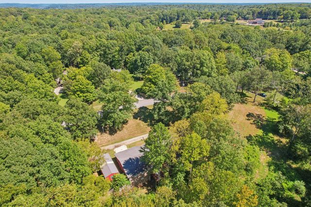 1071 Simms Heights Rd, Kingston Springs, TN 37082