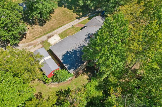 1071 Simms Heights Rd, Kingston Springs, TN 37082