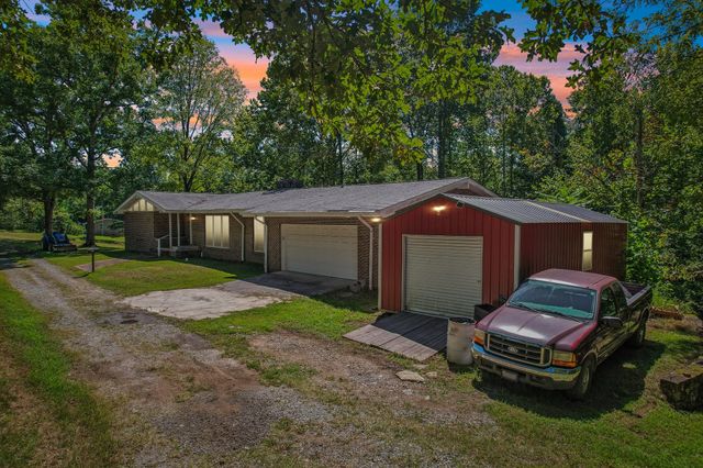 1071 Simms Heights Rd, Kingston Springs, TN 37082